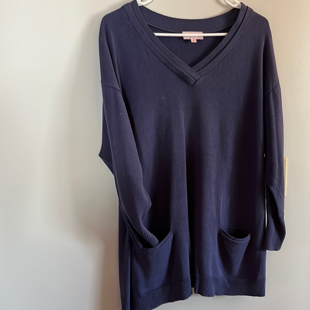 3/4 sleeve sweater with cute pockets